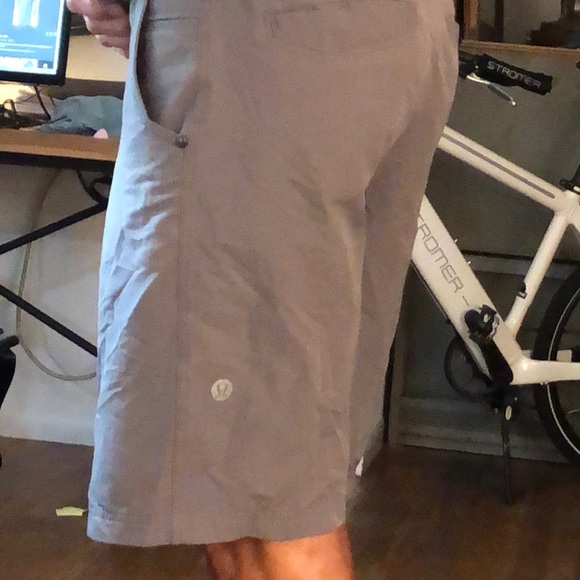 lululemon athletica Shorts Lululemon Mens Shorts Grey Size 34 W